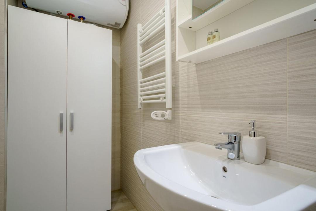 Ferienwohnung Cozy- 1 Bd 1,5 Bth - Delicias Atocha Madrid Exterior foto